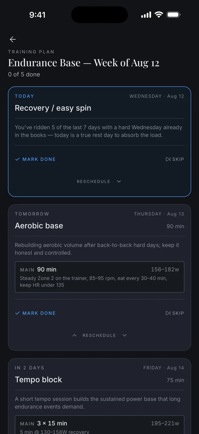 Weekly training plan screen with editable coach-generated sessions.